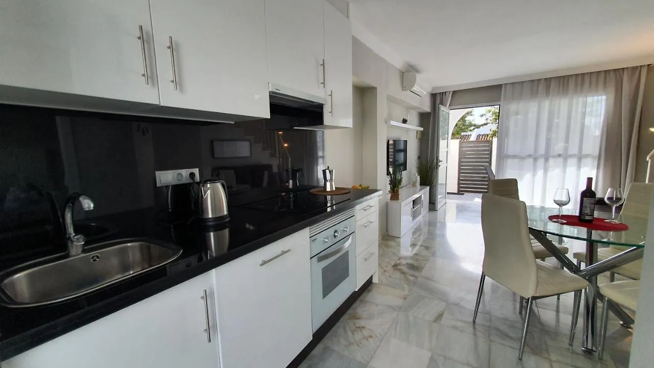 Apartment Nice Duplex Home, Marbella, See View, Hotel Resort